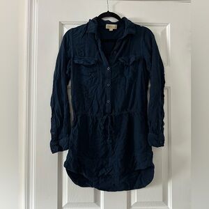 Anthropologie navy tie-waist 1/2 button-up blouse/tunic - size small